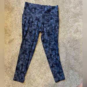 Athleta XL tall Salutation Stash Pocket II 7/8 leggings in Riptide Navy